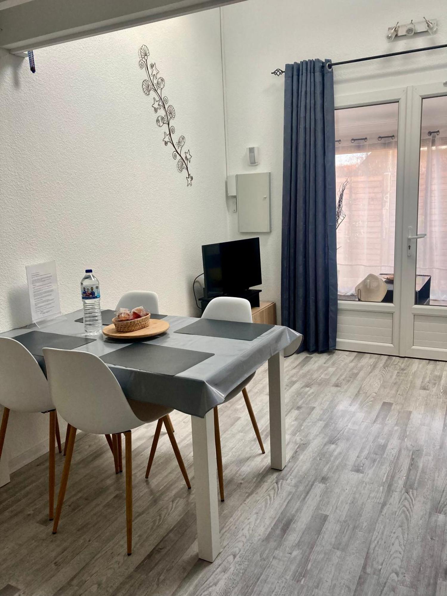 Appartement Duplex Lumineux Idealement Situe Ares Dış mekan fotoğraf
